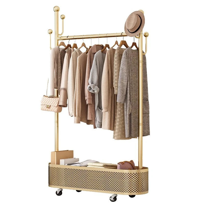 Porte vêtement à roulette