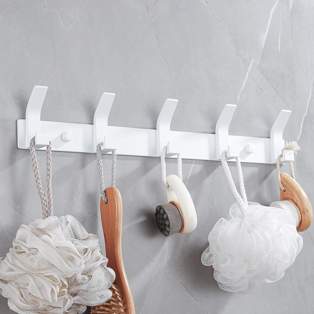 Porte manteau blanc mural