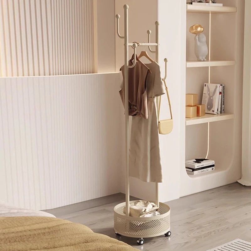 Porte vêtement à roulette