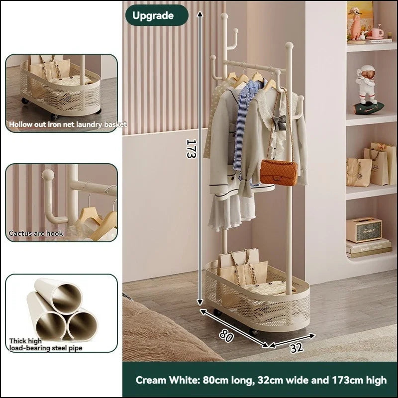 Porte vêtement à roulette