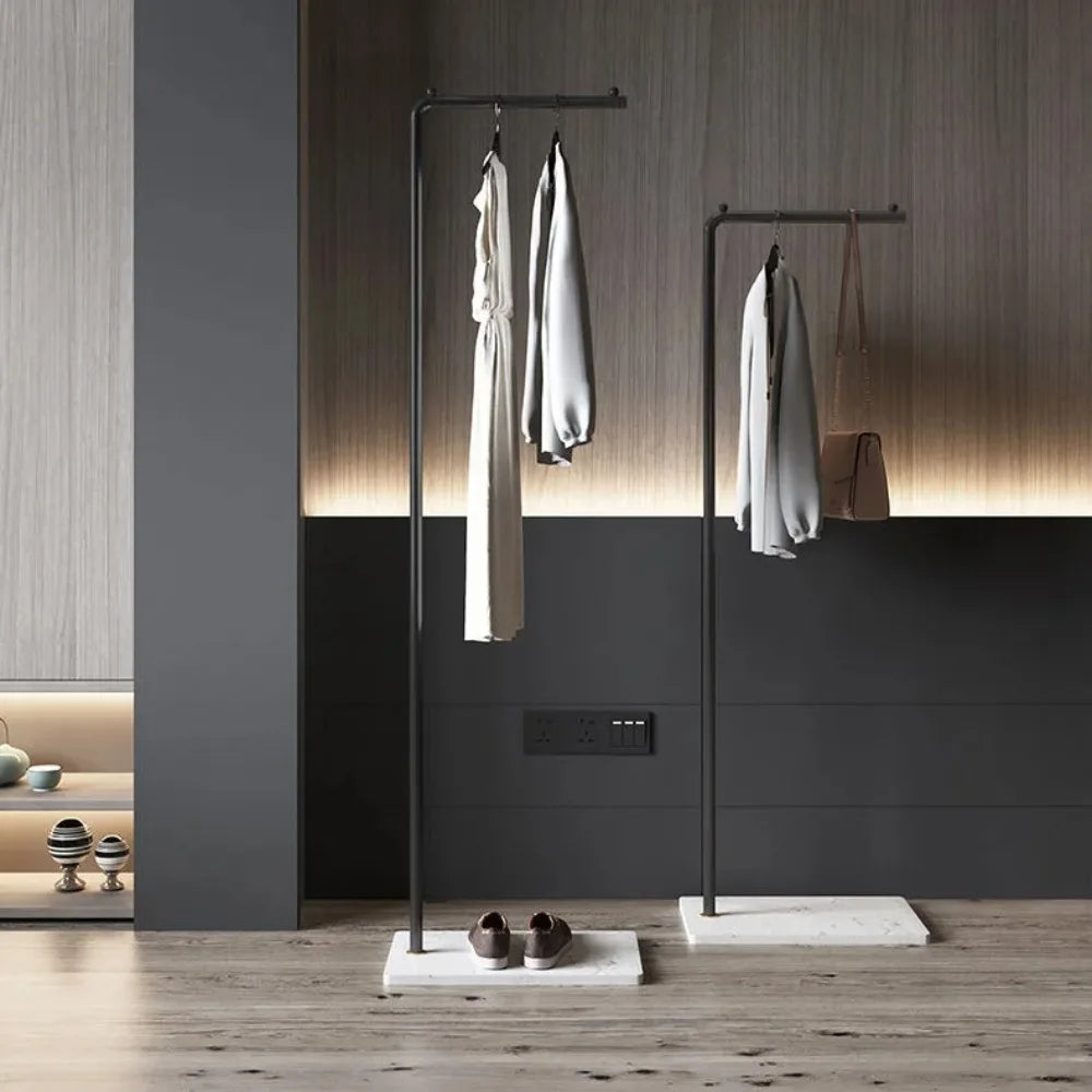 Porte manteau sur pied solide