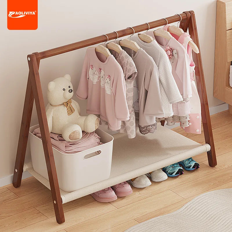 Porte manteau pour chambre bébé