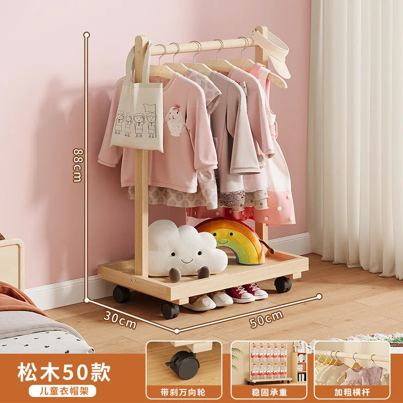 Porte manteau pour chambre bébé