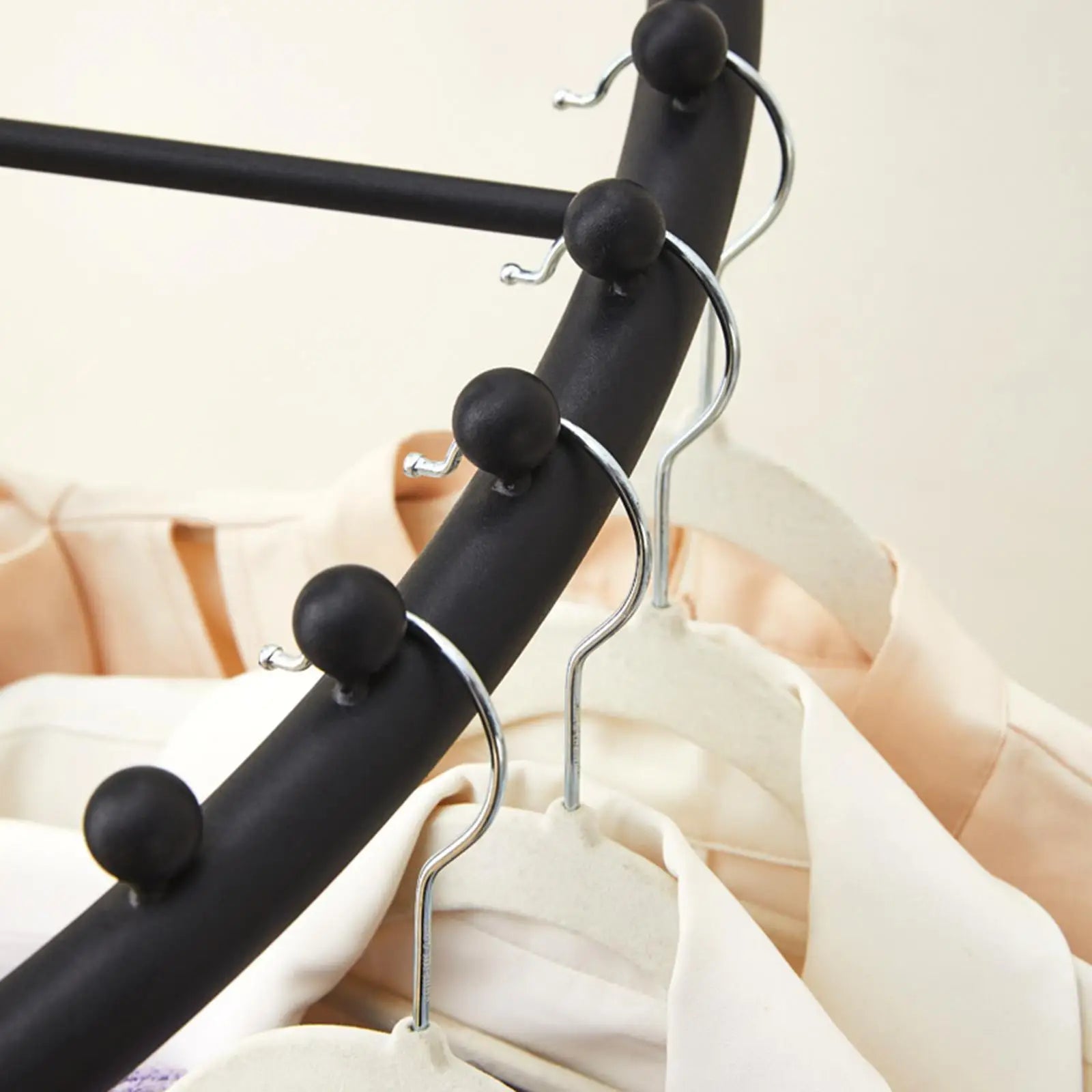 Porte manteau rotatif